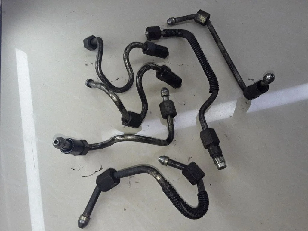 Fuel injector supply line/pipe – Mazda 6 (2002-2008)