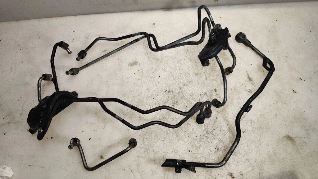 Fuel injector supply line/pipe – Subaru Forester SH (2008-2013)