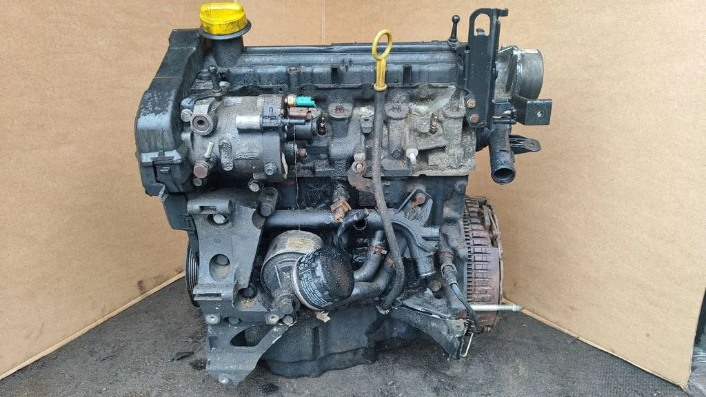 Mootor 8200057225