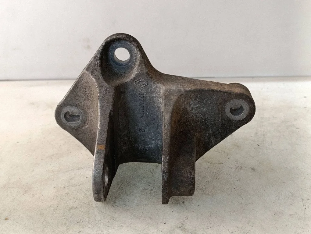 Mootori kinnituskronstein 113320019R