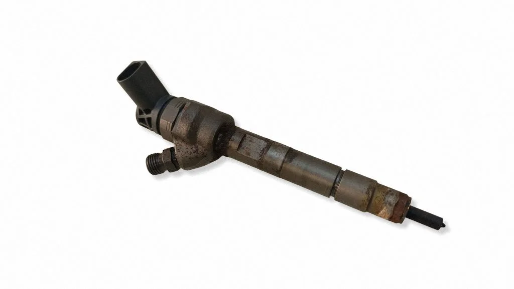 Fuel injector 0445110616