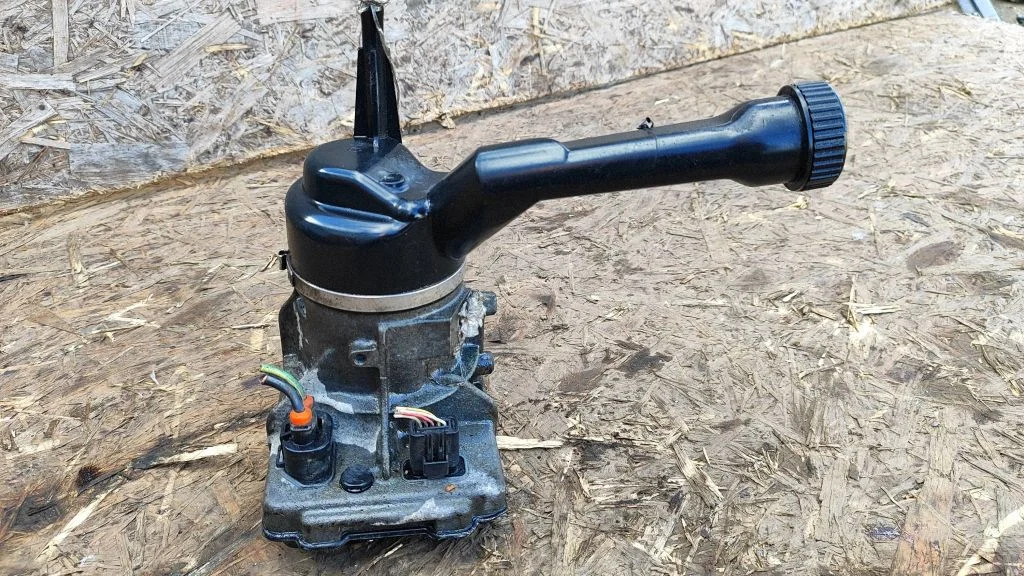 Roolivõimendi pump 9684979180