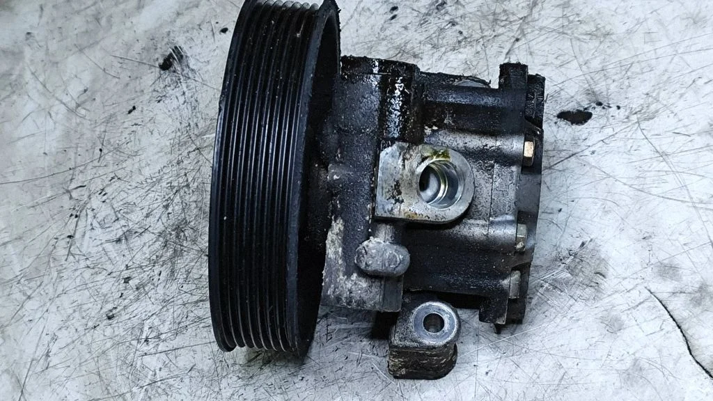 Roolivõimendi pump – Mercedes-Benz CLK-klass A209 C209 (2002-2009)