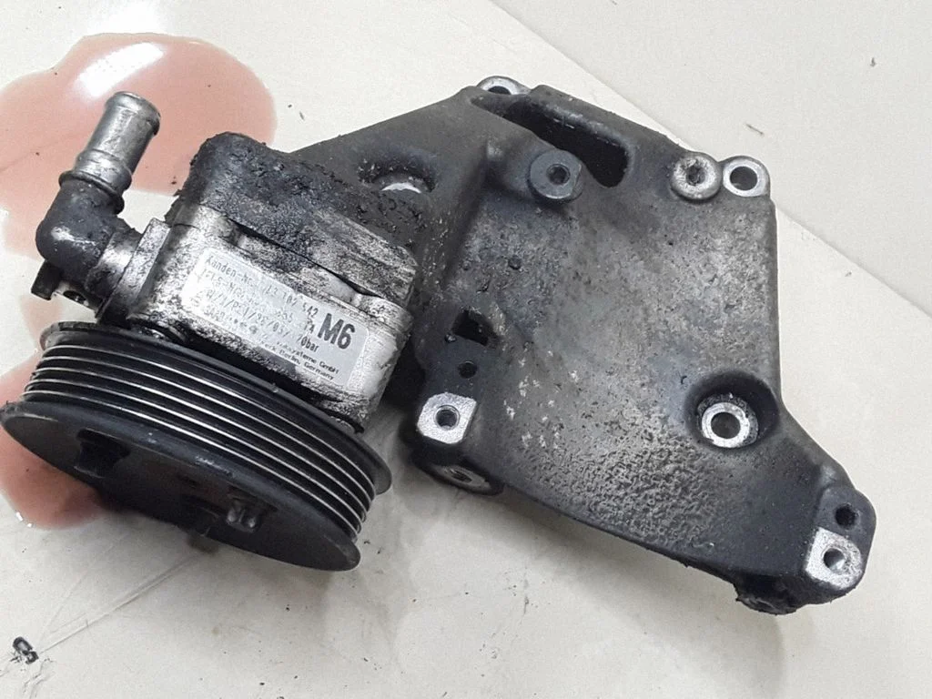 Roolivõimendi pump – Saab 9-3 Ver2 (2003-2007)