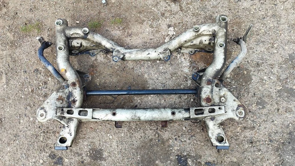 Front subframe – Mercedes-Benz E-Class W212 (2009-2016)