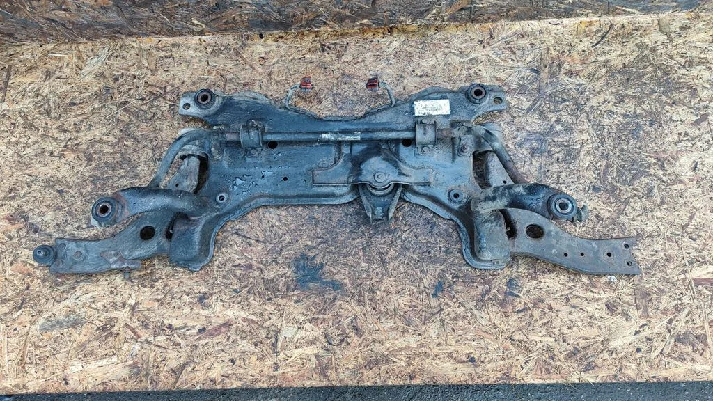Front subframe – Volvo V50 (2004-2007)