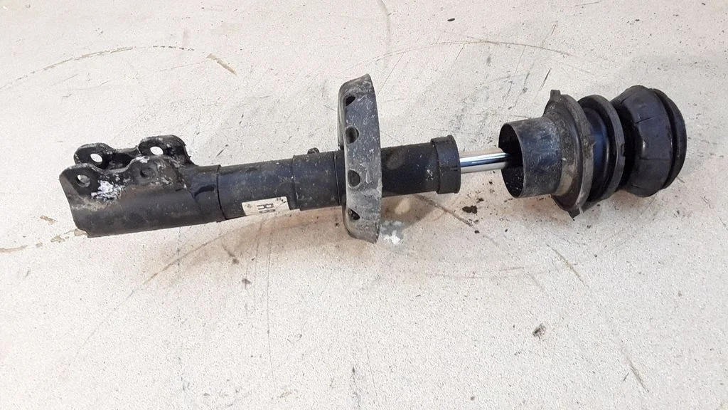 Front shock absorber/damper – Opel Astra G (1998-2009)