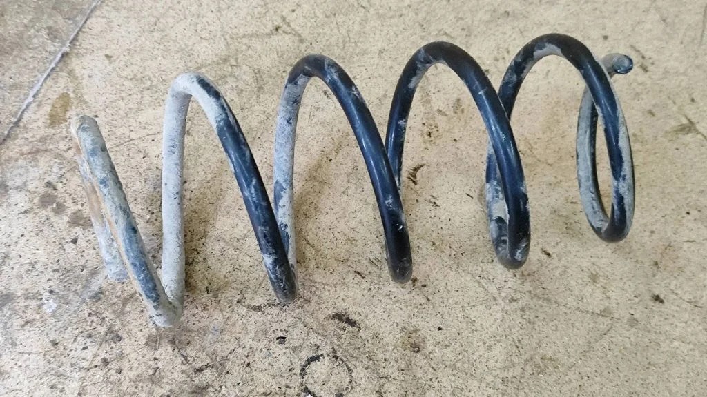 Front coil spring – Opel Corsa C (2000-2006)
