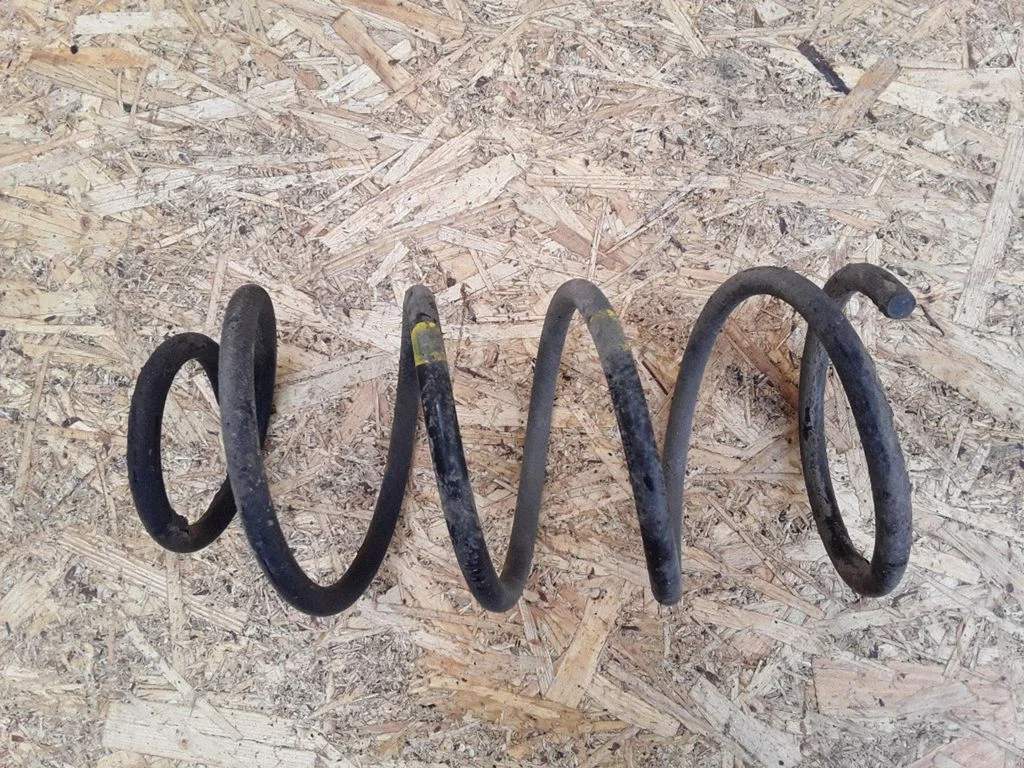 Front coil spring – Mazda 3 I (2007-2008)