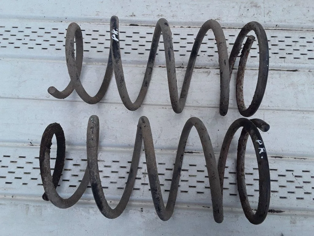 Front coil spring – Land Rover Freelander (1996-2006)