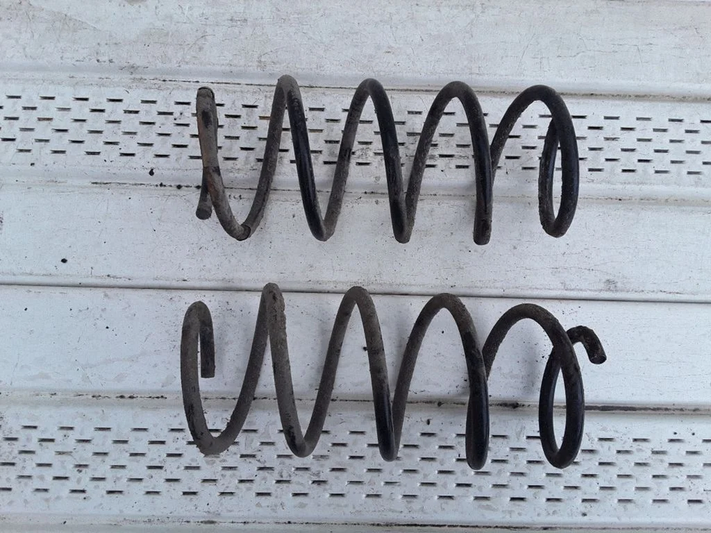 Front coil spring – Opel Corsa C (2000-2006)