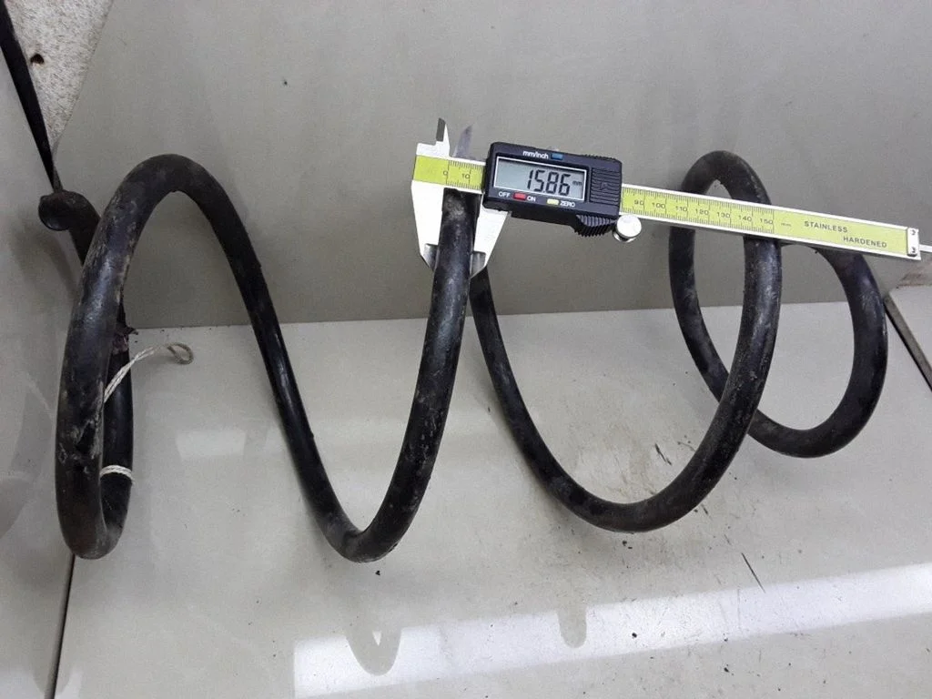 Front coil spring – Chrysler Grand Voyager IV (2001-2007)
