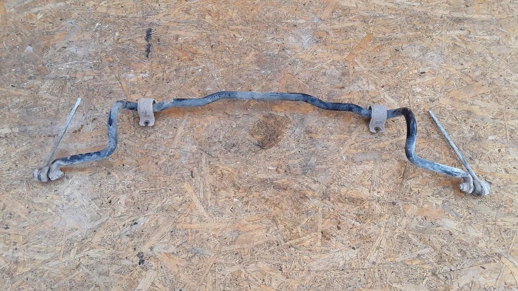 Eesmine stabilisaator (kaldevarras) – Opel Astra H (2004-2012)