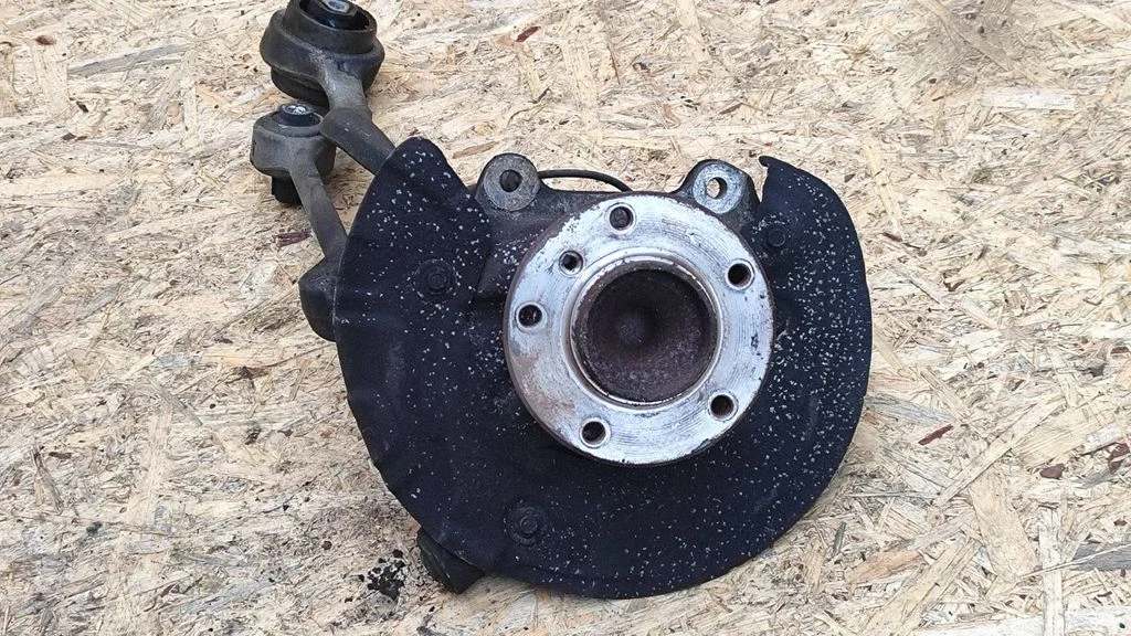 Front wheel hub – BMW 3 Series E90 E91 (2005-2012)