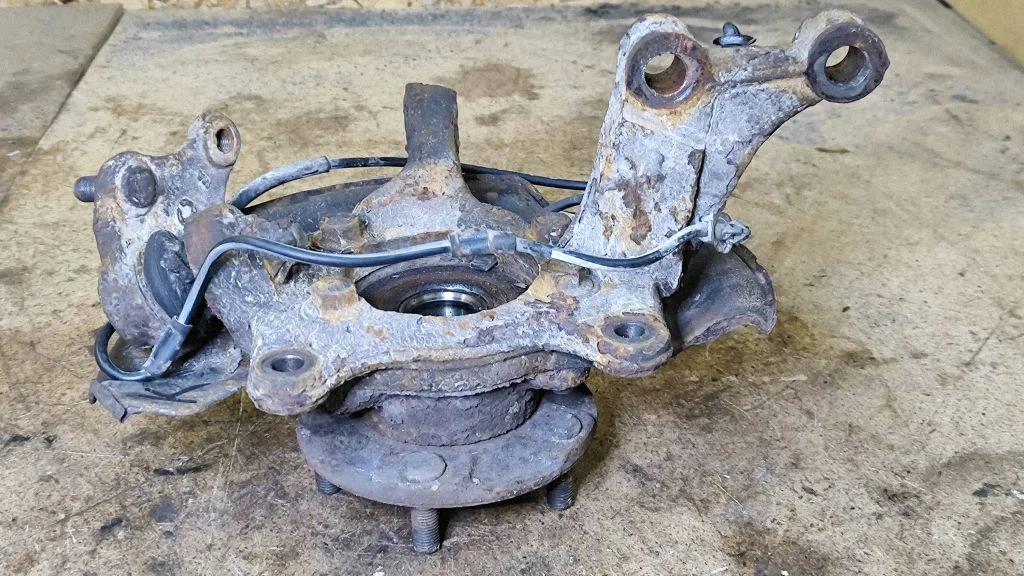 Front wheel hub 8954302060
