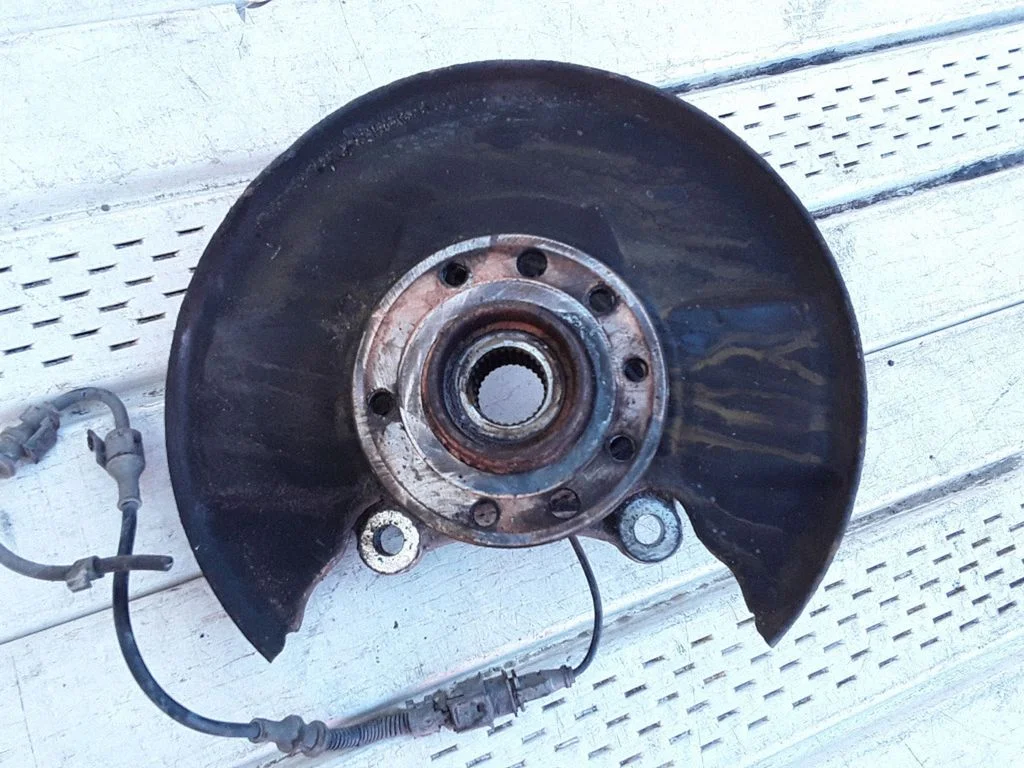Front wheel hub – Saab 9-3 Ver2 (2003-2007)