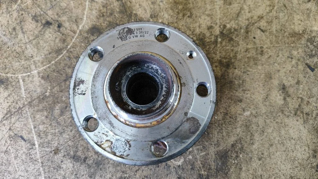 Front wheel hub – Volkswagen Caddy (2020-)