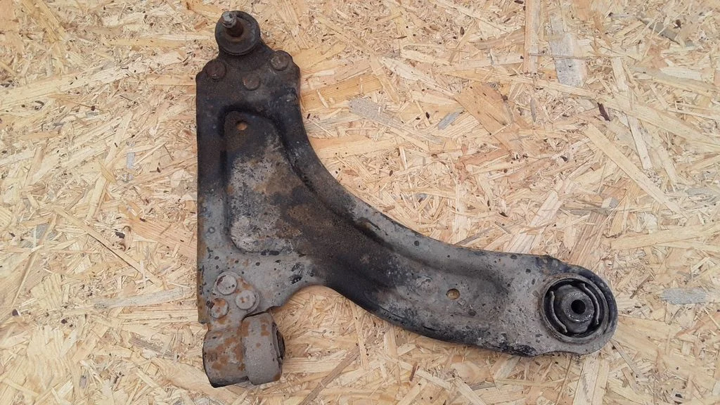 Front lower control arm/wishbone – Opel Meriva A (2003-2010)