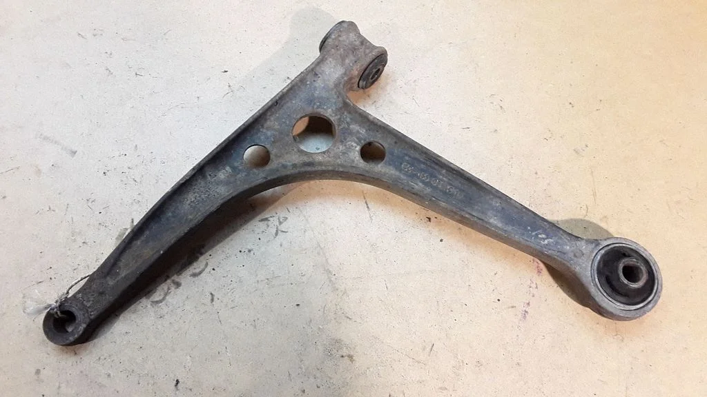 Front lower control arm/wishbone – Volkswagen Sharan (1996-2000)