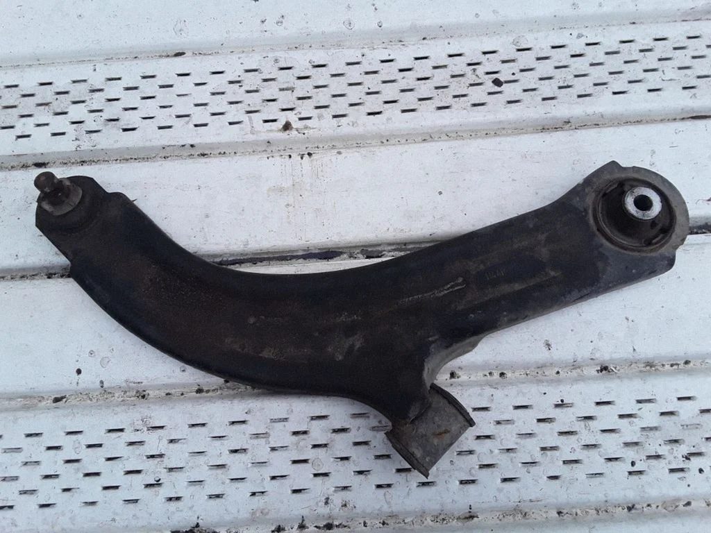 Front lower control arm/wishbone H44R