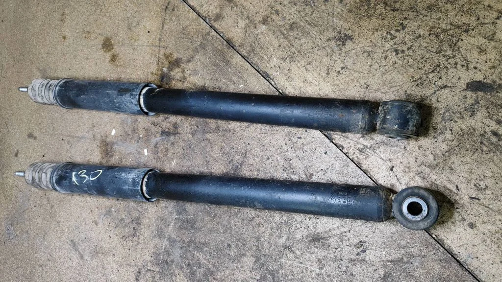 Rear shock absorber/damper 562105691R