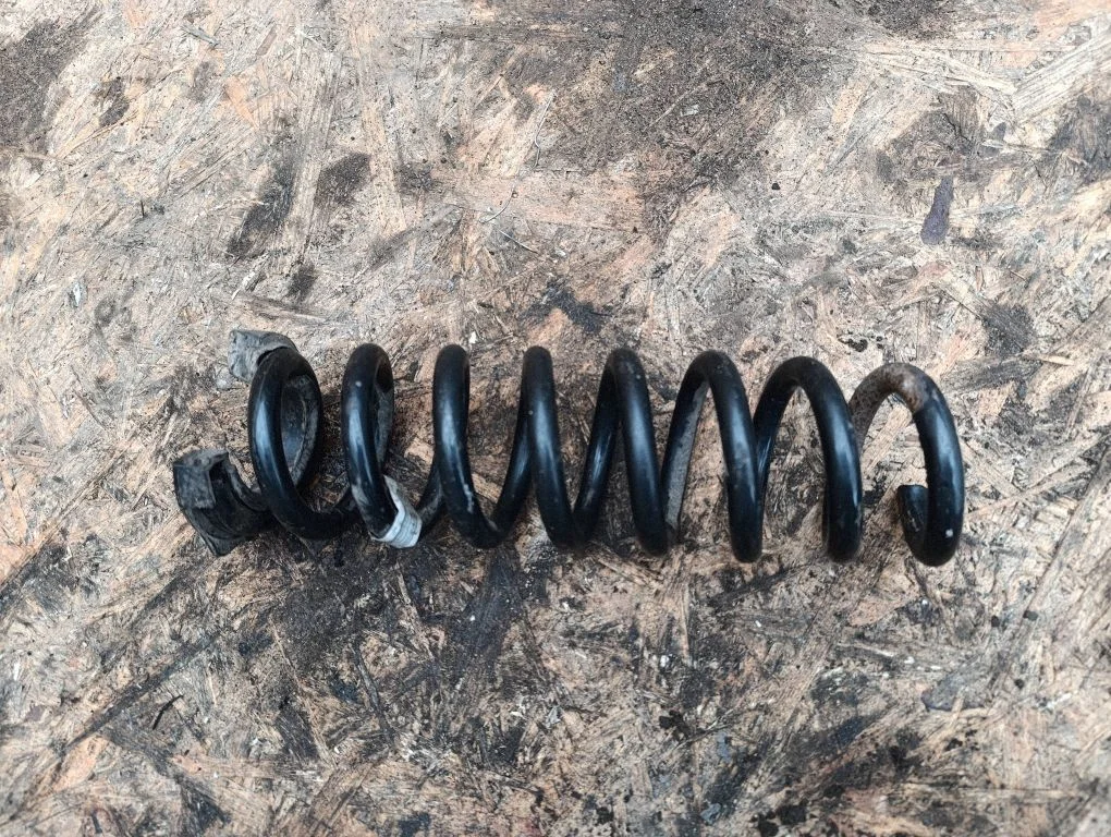 Tagumine keerdvedru – BMW 4-seeria F32 F33 (2013-2020)