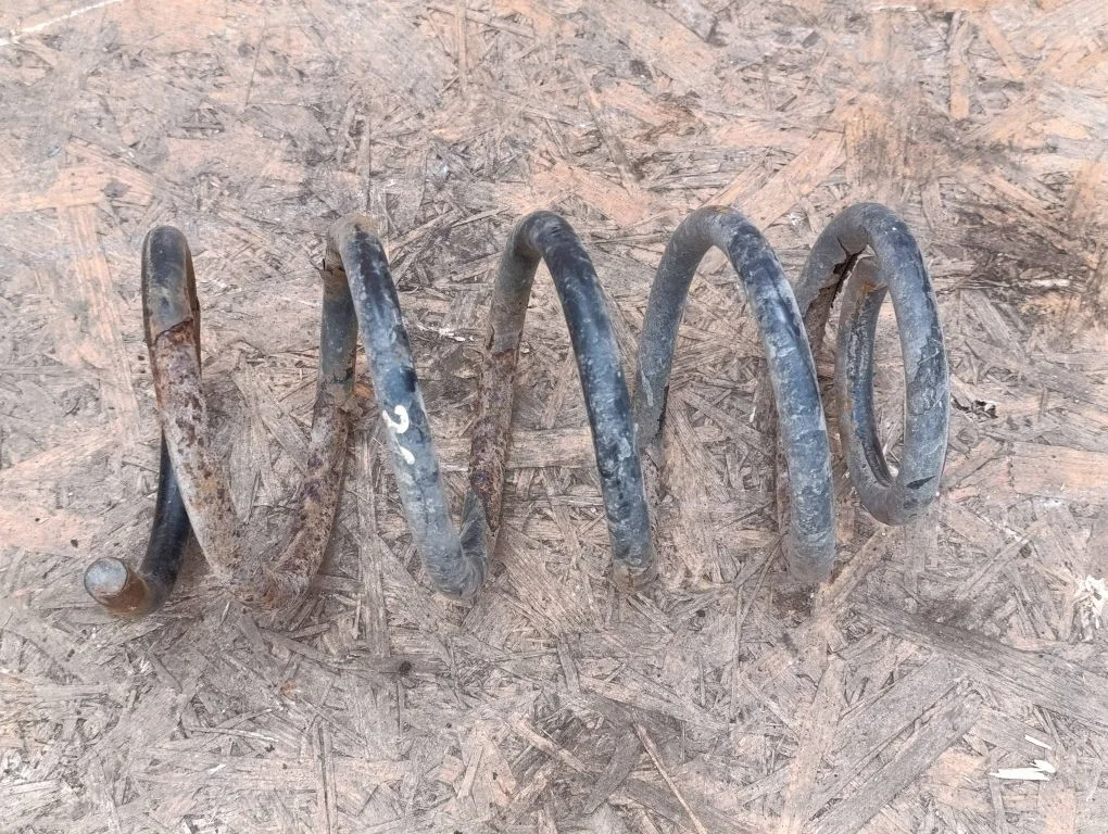 Rear coil spring – Hyundai Santa Fe (2006-2012)