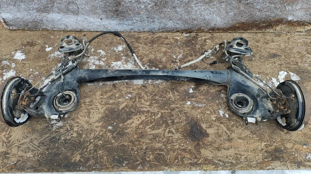 Tagumine sild – Opel Corsa D (2006-2014)