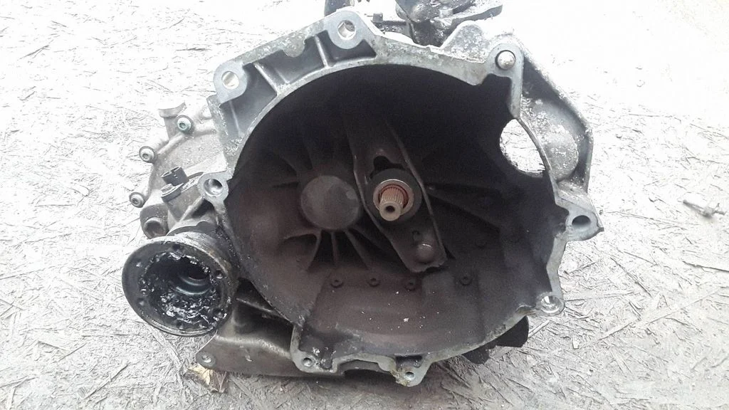 Mehaaniline 5-käiguline käigukast – Volkswagen Polo (2002-2005)