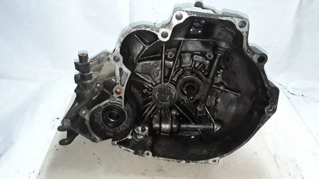 Mehaaniline 5-käiguline käigukast – Nissan Primera (2000-2001)