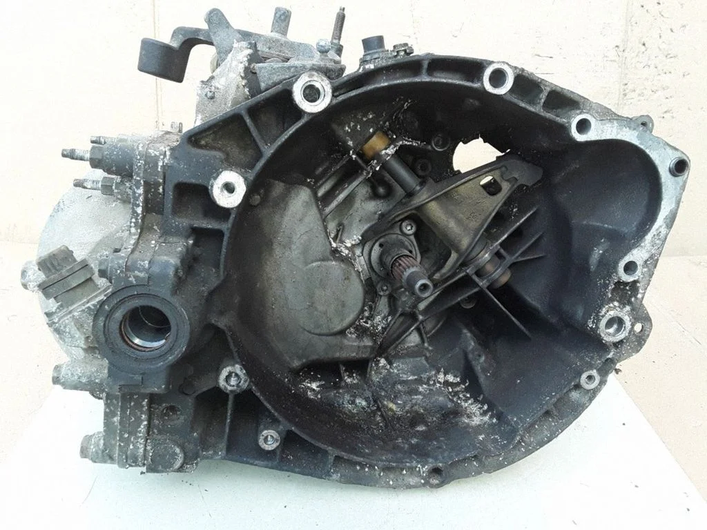 Mehaaniline 5-käiguline käigukast – Peugeot 406 (1999-2006)
