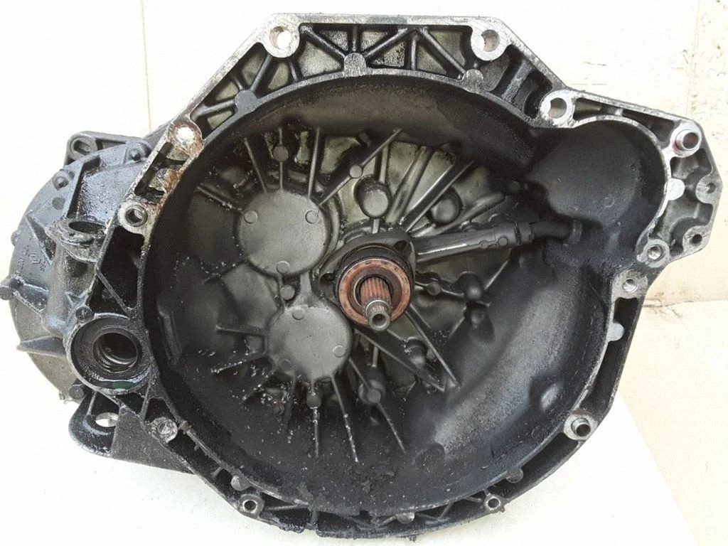 Manual 6 speed gearbox