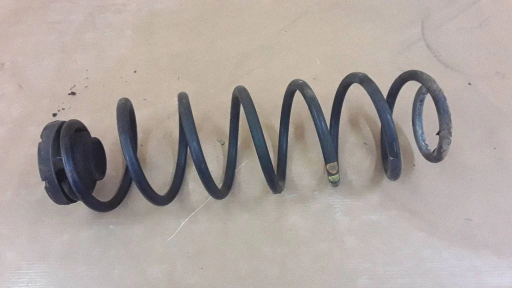 Rear coil spring – Volkswagen Polo (2002-2005)