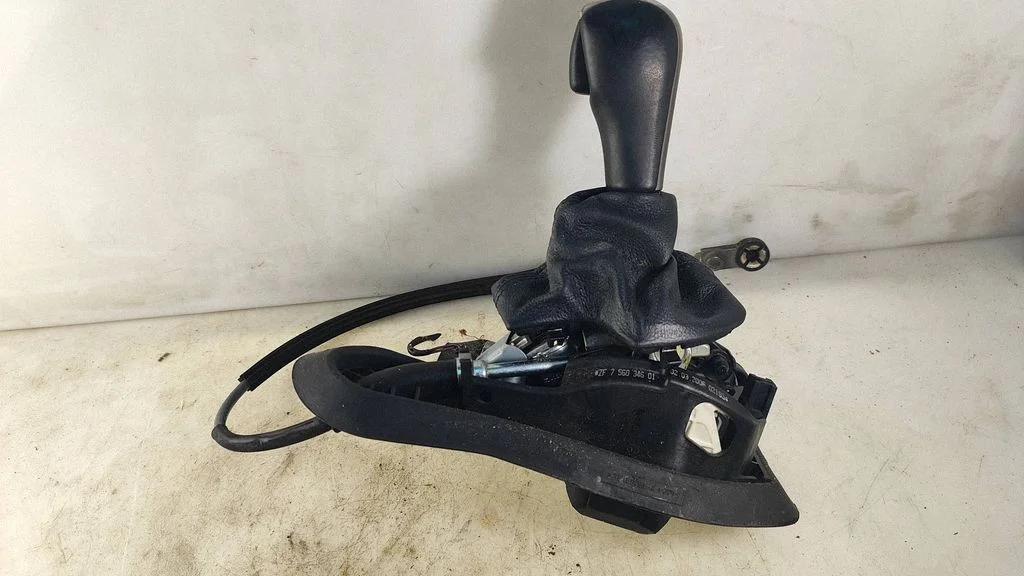 Gear selector mechanism – BMW 5 Series E60 E61 (2004-2010)