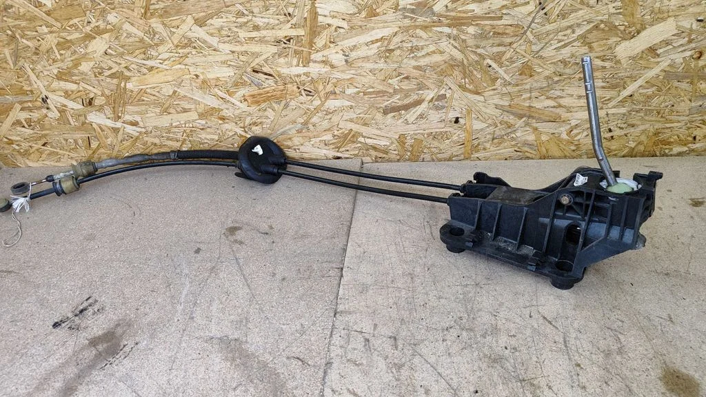 Gear selector mechanism 9655245980