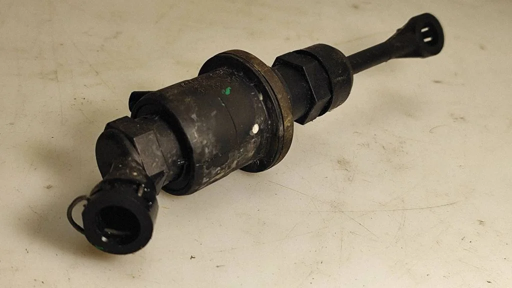 Siduri peasilinder – Nissan Qashqai+2 (2008-2010)