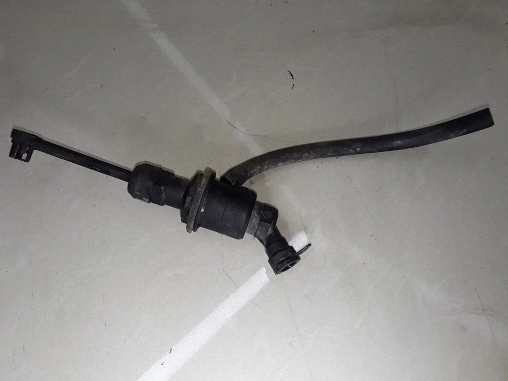 Siduri peasilinder – Renault Scenic II -  Grand scenic II (2003-2006)