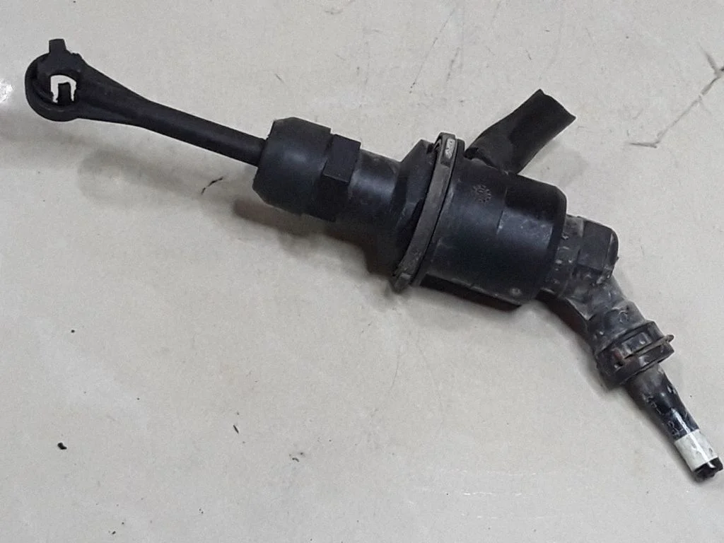 Siduri peasilinder – Nissan Micra (2003-2007)
