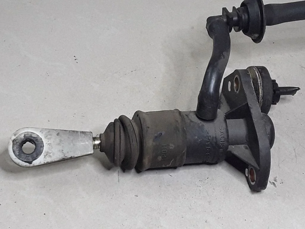 Siduri peasilinder – Audi A4 S4 B5 8D (1999-2000)