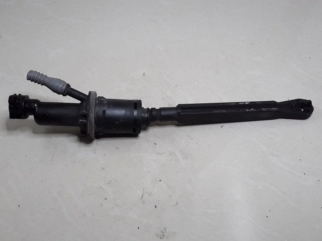 Siduri peasilinder – Citroen C4 I (2004-2010)