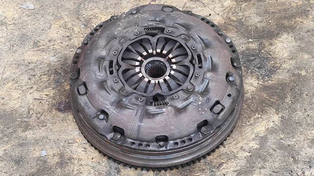 Sidurikomplekt – Toyota Avensis T250 (2003-2006)