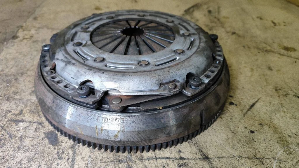 Clutch set kit – Citroen C4 I (2004-2010)