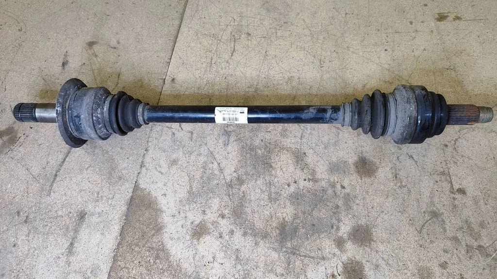Rear driveshaft 7566075