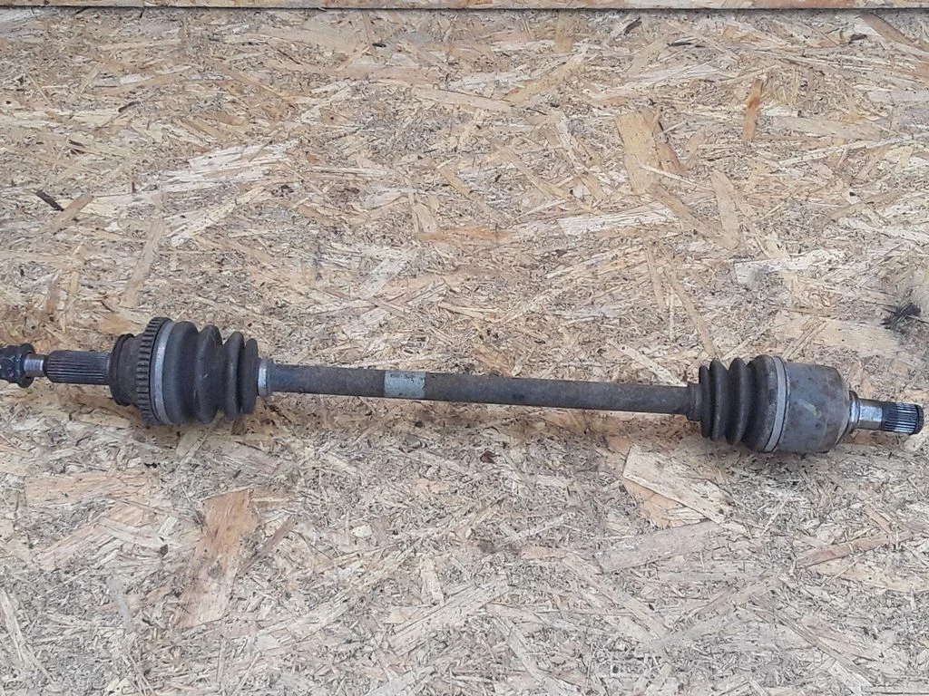 Tagumine pooltelg