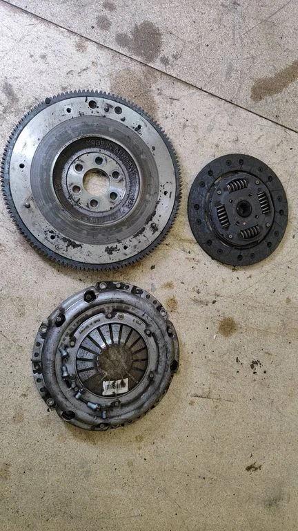 Clutch set kit – Mitsubishi Colt CZ3 (2006-2009)
