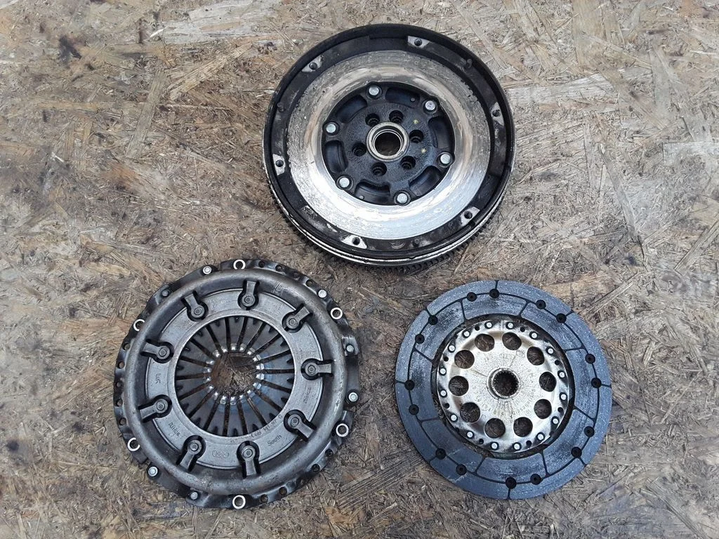 Clutch set kit – Volkswagen Passat B5.5 (2001-2005)