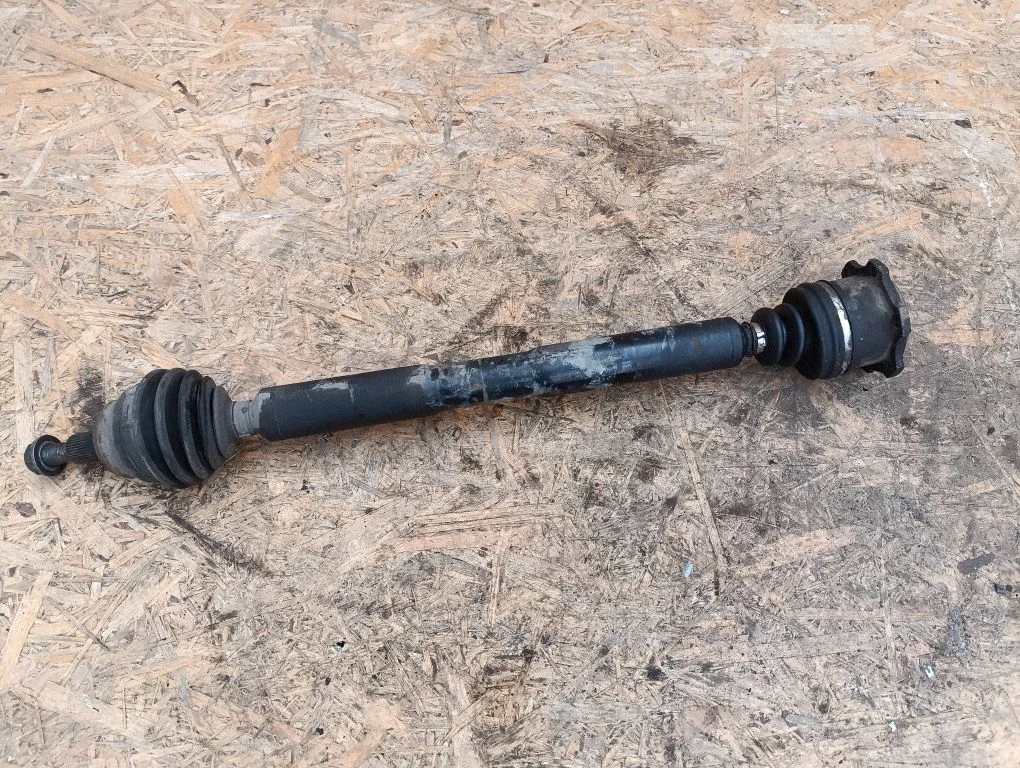 Front driveshaft – Volkswagen Golf IV (1998-2005)