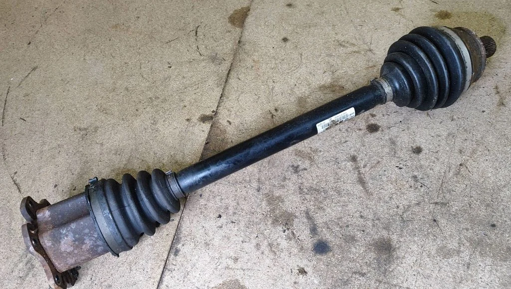 Front driveshaft 4F0407271J
