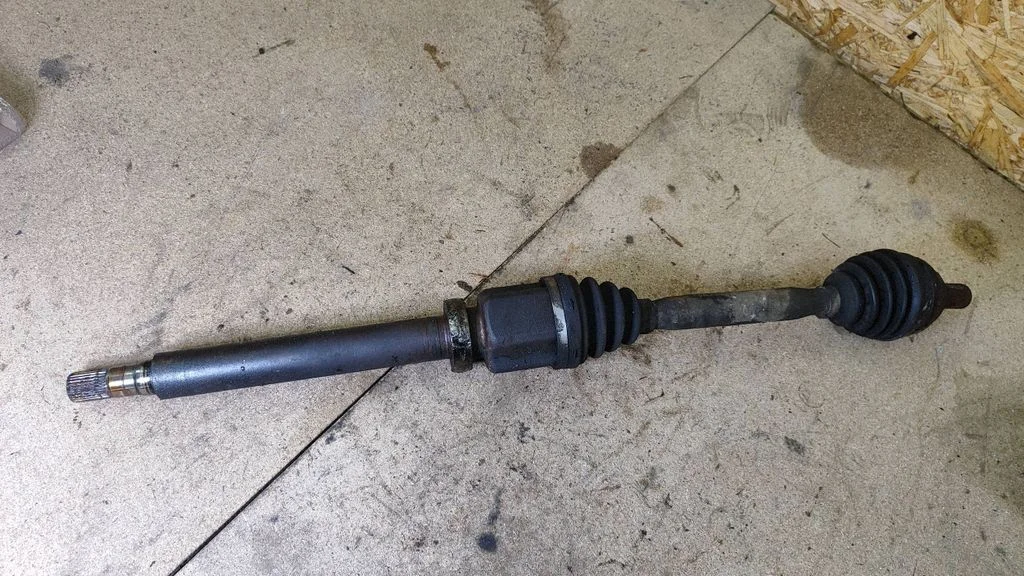Front driveshaft – Ford S-MAX (2006-2015)