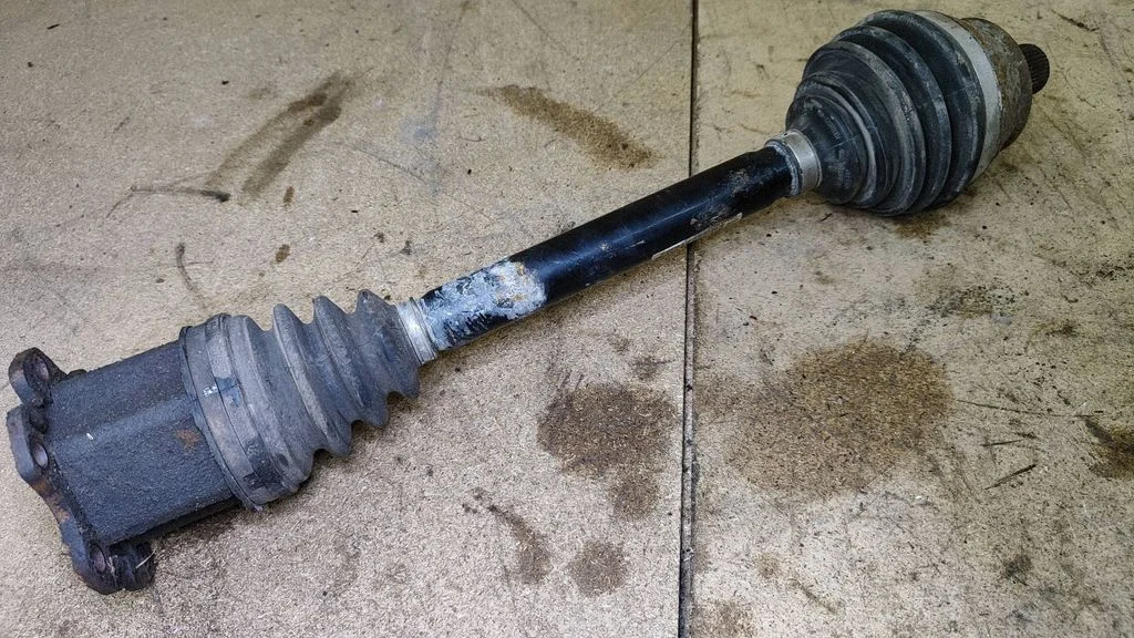 Front driveshaft 4F0407272J